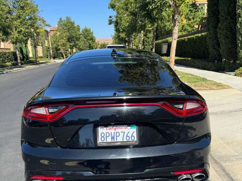 Used 2020 Kia Stinger GT2 RWD image 4