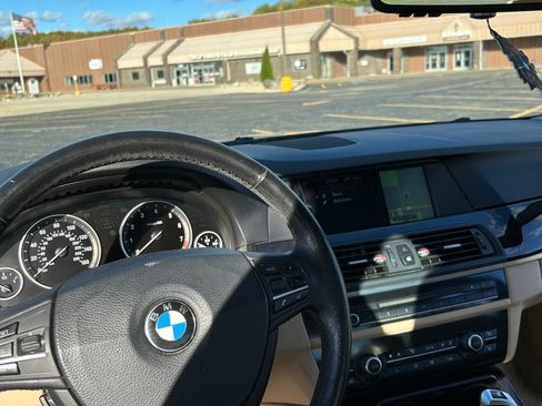 Used 2012 BMW 528i xDrive Sedan AWD/4WD image 12