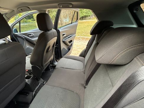 Used 2018 Chevrolet Trax LS image 8