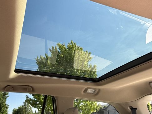Used 2017 Honda Pilot Elite image 22