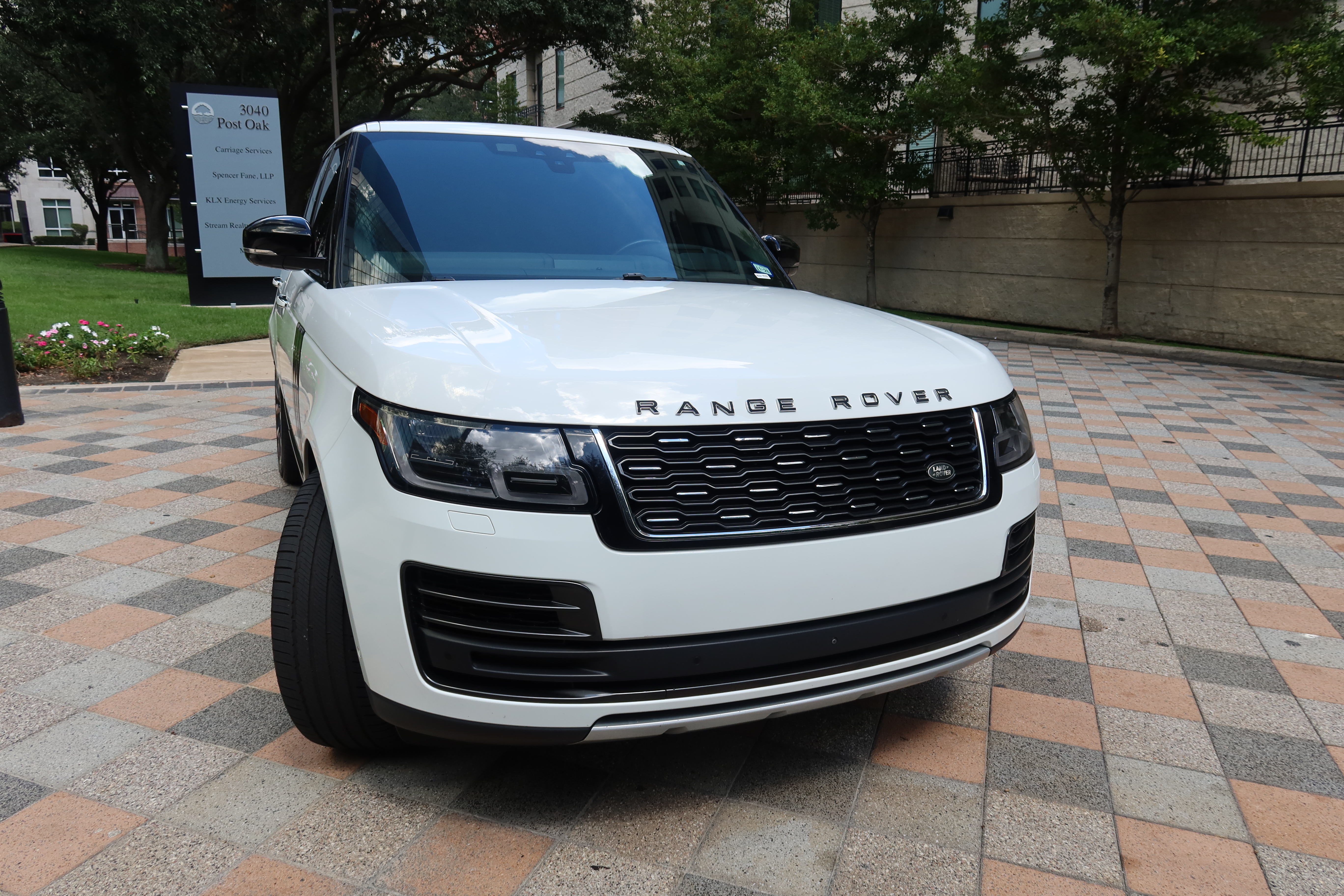 Used 2018 Land Rover Range Rover SV Autobiography Dynamic AWD/4WD image 26