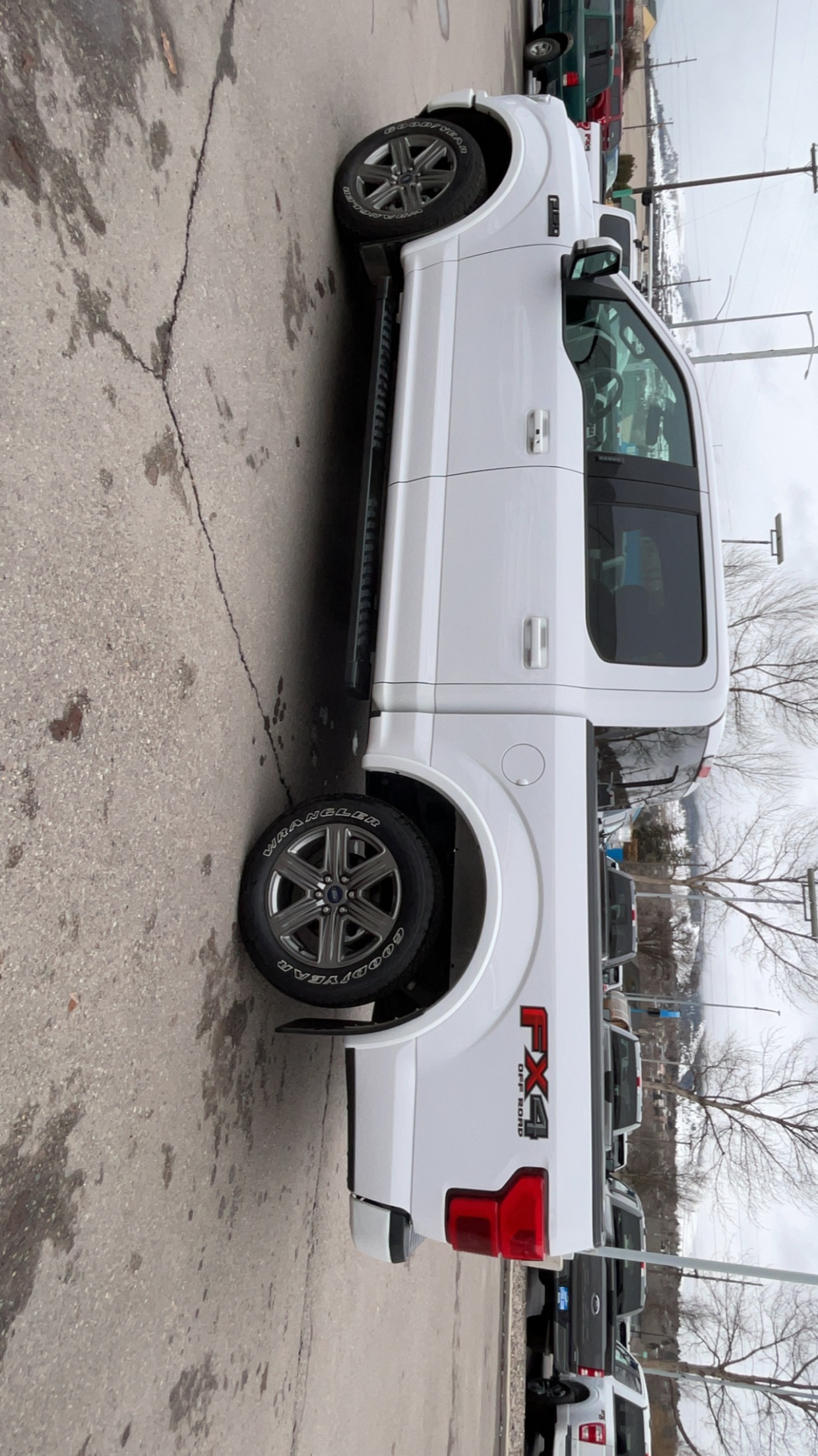 Used 2020 Ford F150 Lariat w/ Equipment Group 502A Luxury AWD/4WD image 3