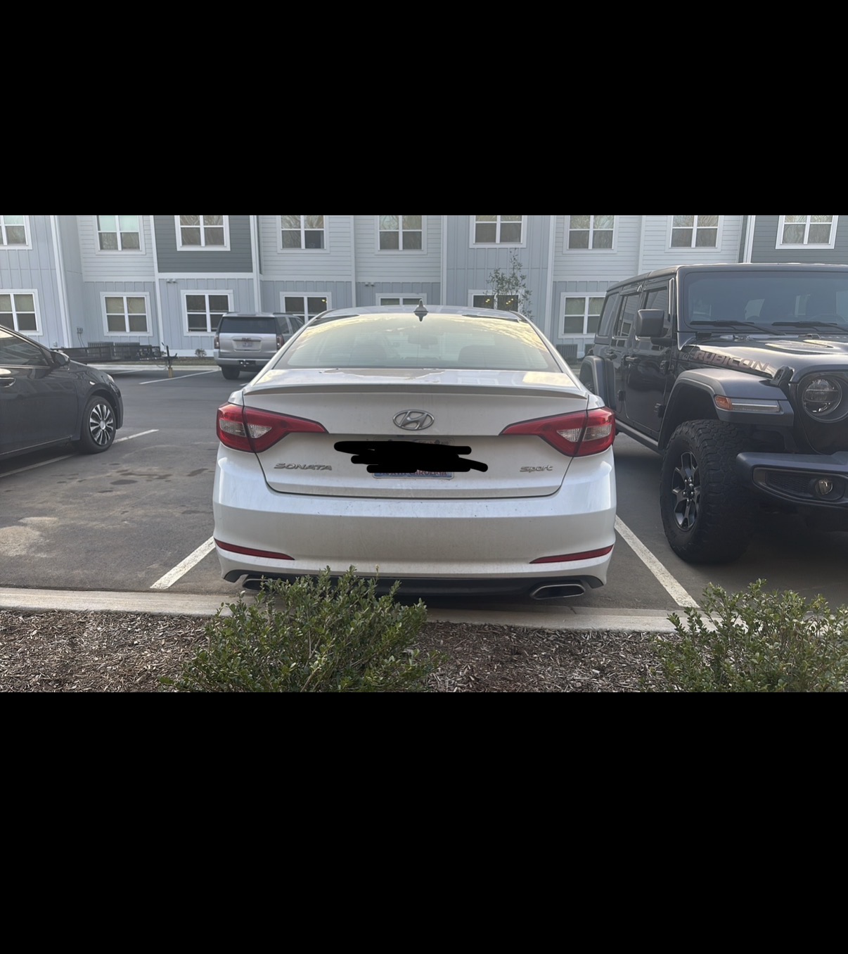 Used 2015 Hyundai Sonata Sport w/ Option Group 04 FWD image 2