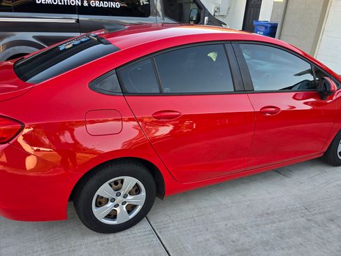 Used 2018 Chevrolet Cruze LS image 4