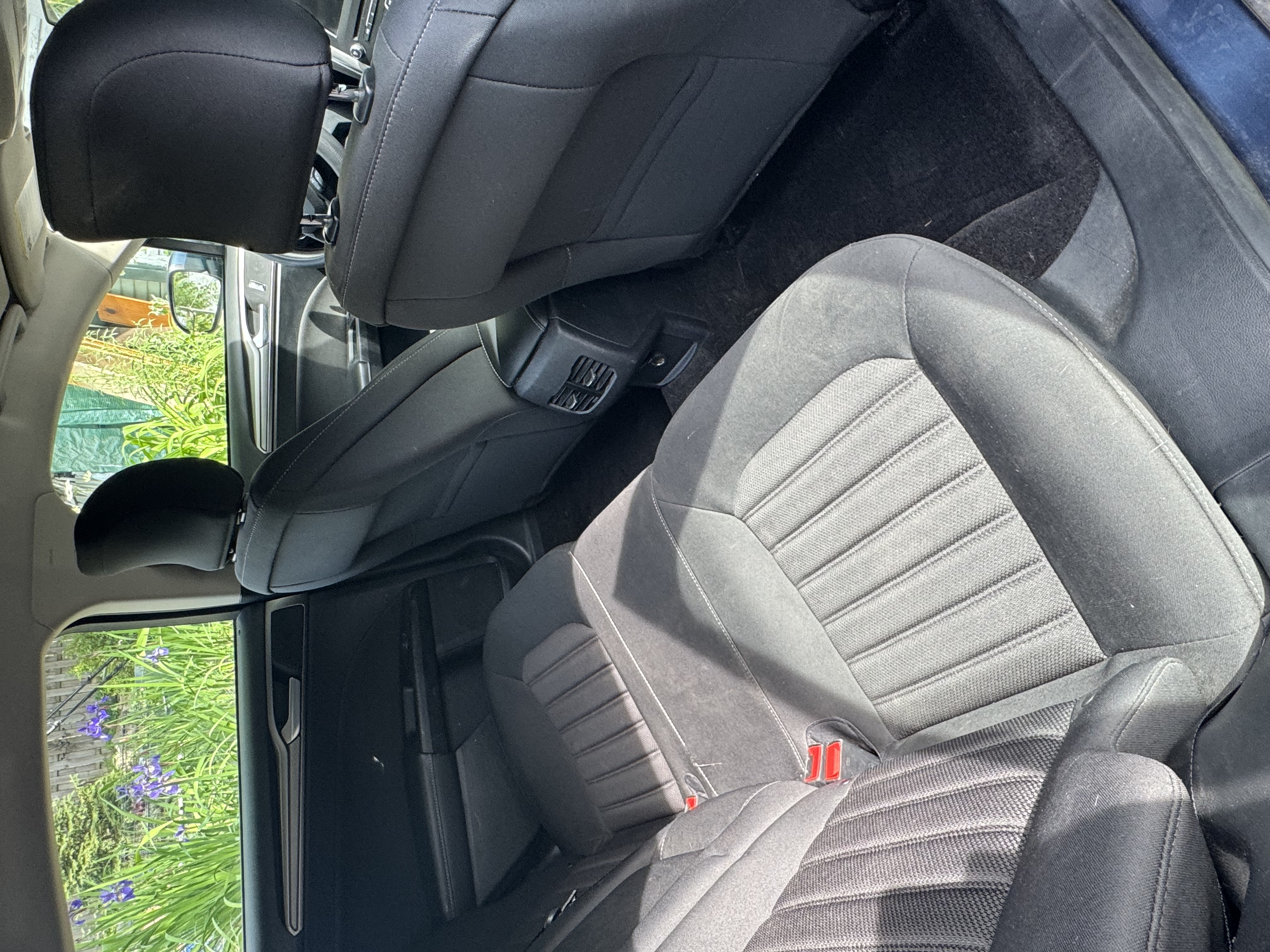 Used 2018 Ford Fusion SE w/ Fusion SE Technology Package FWD image 23