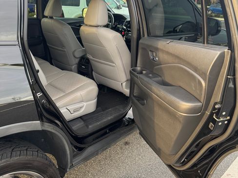 Used 2019 Honda Passport Touring image 17