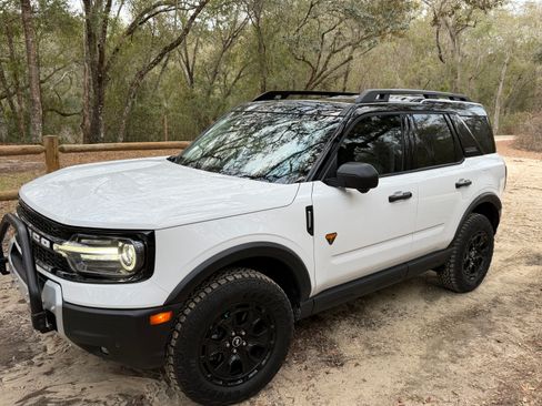 Used 2025 Ford Bronco Sport Badlands w/ Sasquatch Badlands Package image 3