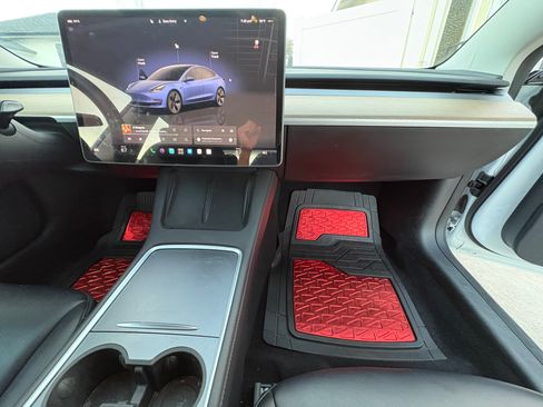 Used 2023 Tesla Model 3 Standard Range RWD image 12