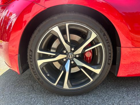 Used 2018 Nissan 370Z Coupe image 9