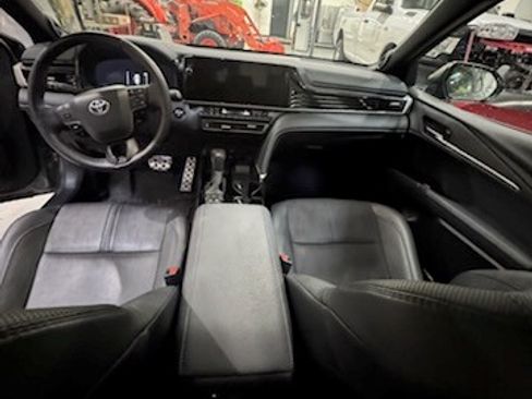 Used 2025 Toyota Camry XSE image 10