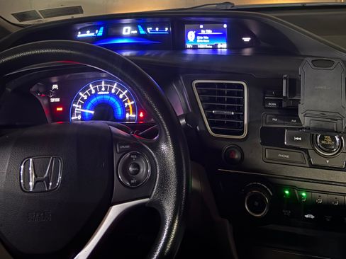 Used 2014 Honda Civic LX image 12