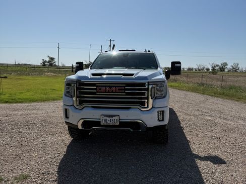 Used 2022 GMC Sierra 2500 SLT w/ SLT Preferred Package AWD/4WD image 10