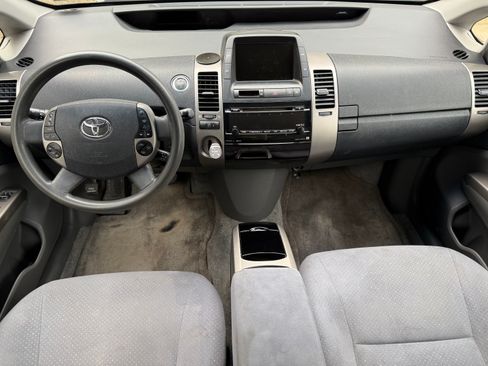 Used 2007 Toyota Prius Touring w/ Pkg 3 FWD image 15