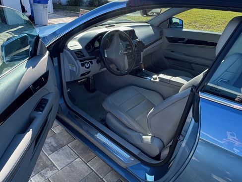 Used 2011 Mercedes-Benz E 350 Cabriolet image 8