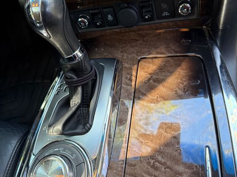 Used 2013 INFINITI QX56 4WD w/ Deluxe Touring Pkg image 12