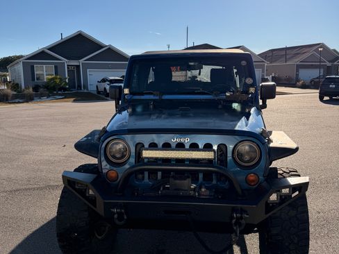 Used 2010 Jeep Wrangler Unlimited Sport image 5