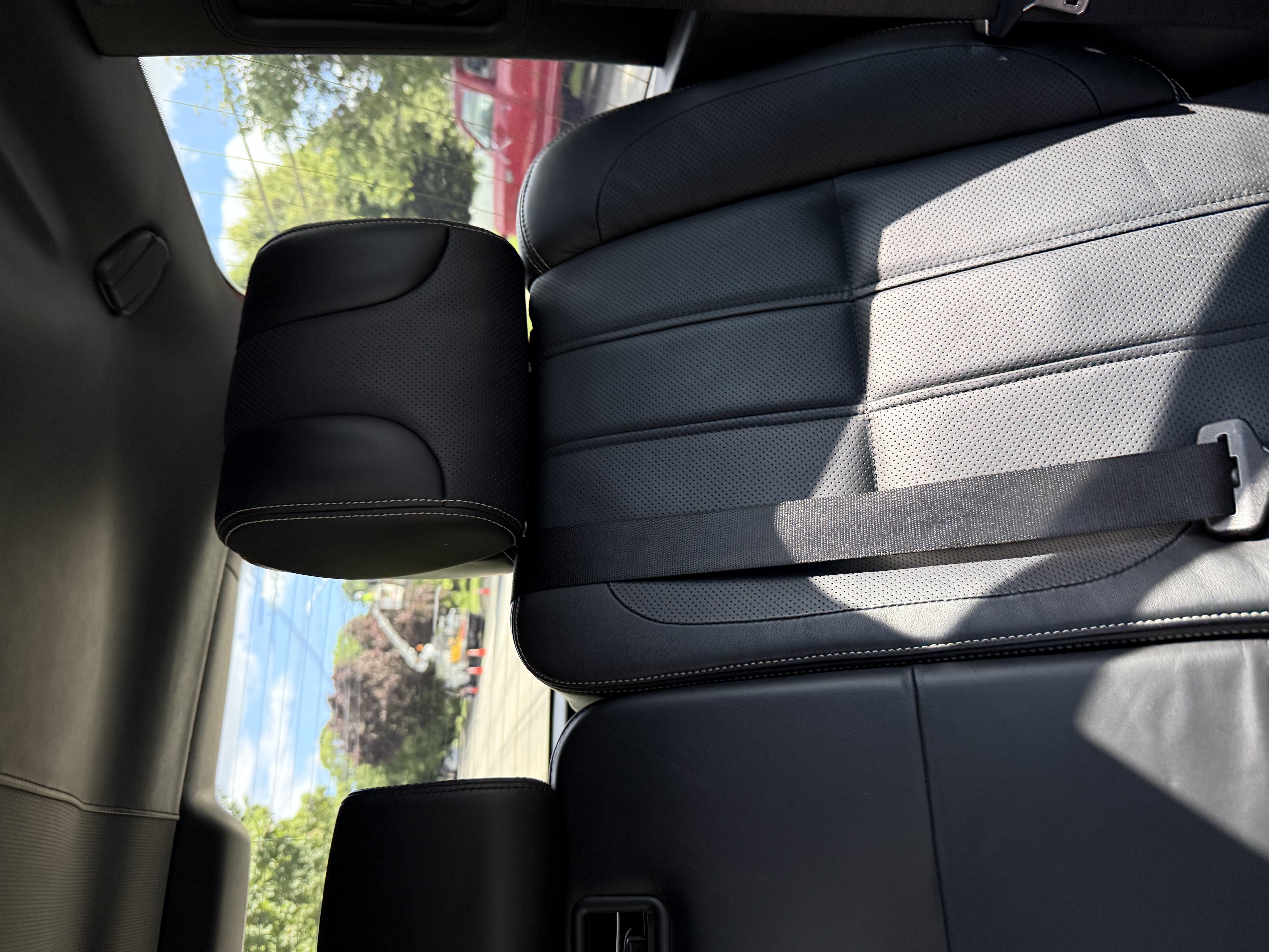 Used 2012 Land Rover Range Rover Autobiography AWD/4WD image 24