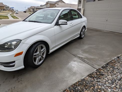 Used 2013 Mercedes-Benz C 250 Sedan image 1