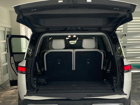 Used 2024 Rivian R1S Adventure image 13