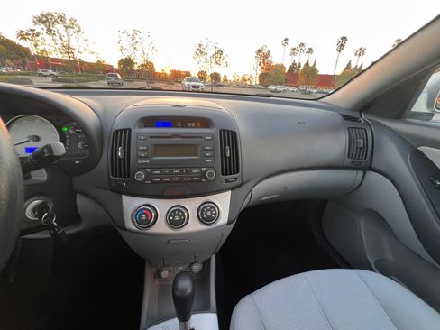 Used 2008 Hyundai Elantra GLS image 8