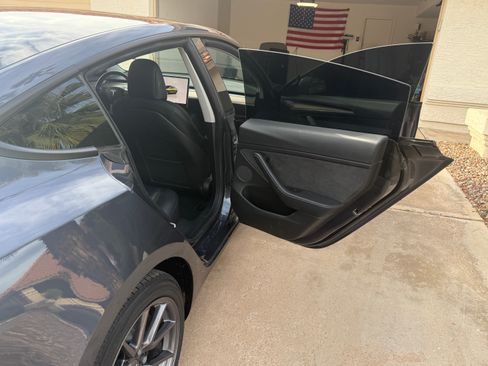 Used 2022 Tesla Model 3 Long Range image 16