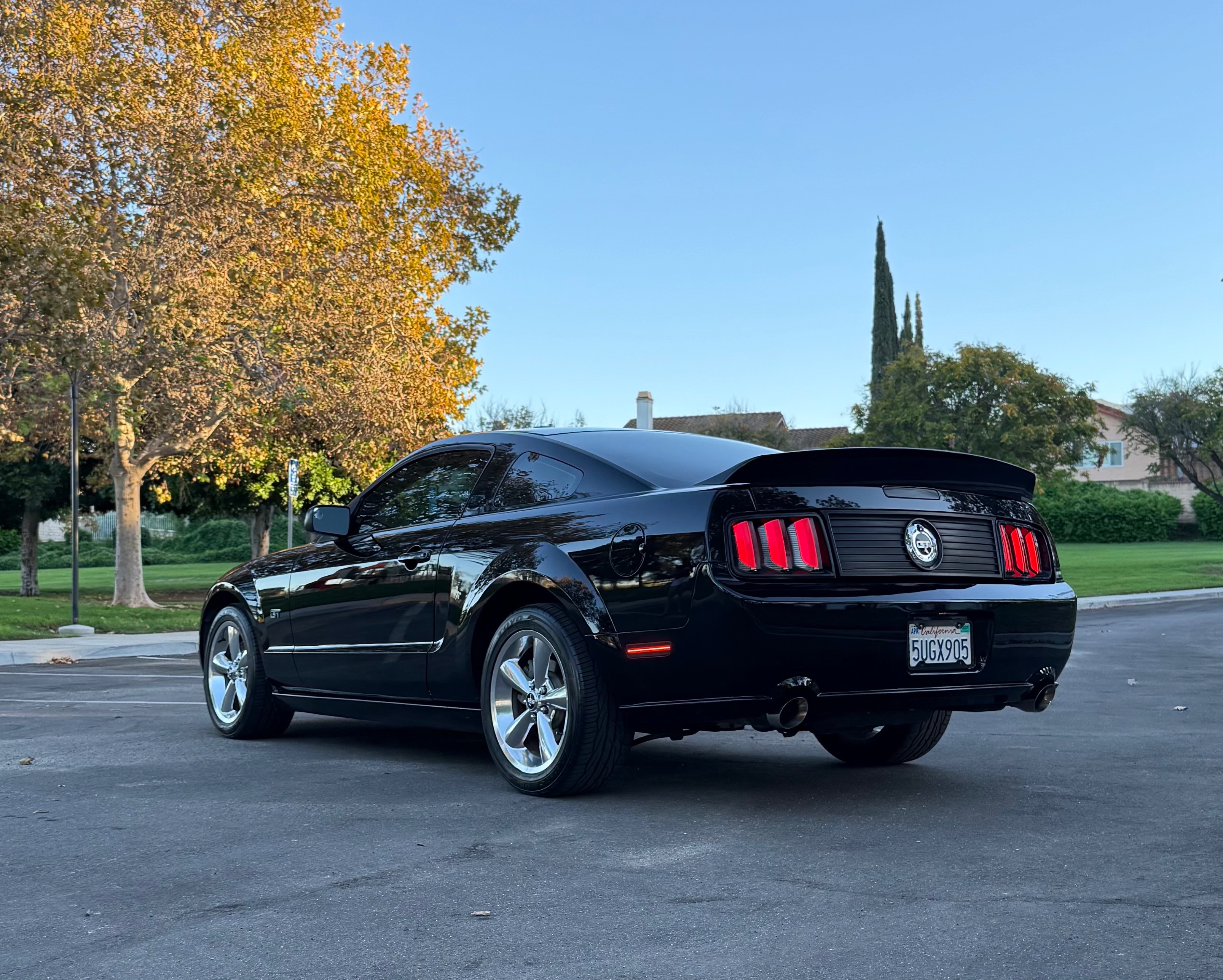Used 2006 Ford Mustang GT Premium RWD image 16