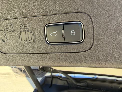 Used 2023 Lincoln Aviator Black Label w/ Dynamic Handling Package image 8