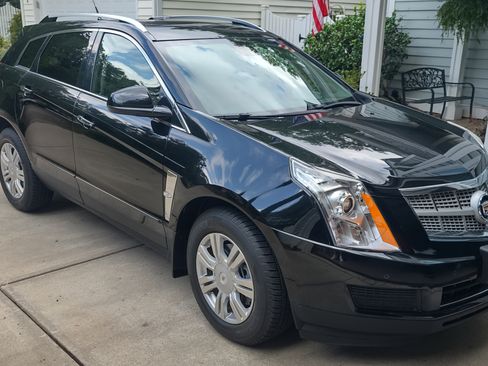 Used 2012 Cadillac SRX Luxury FWD image 1