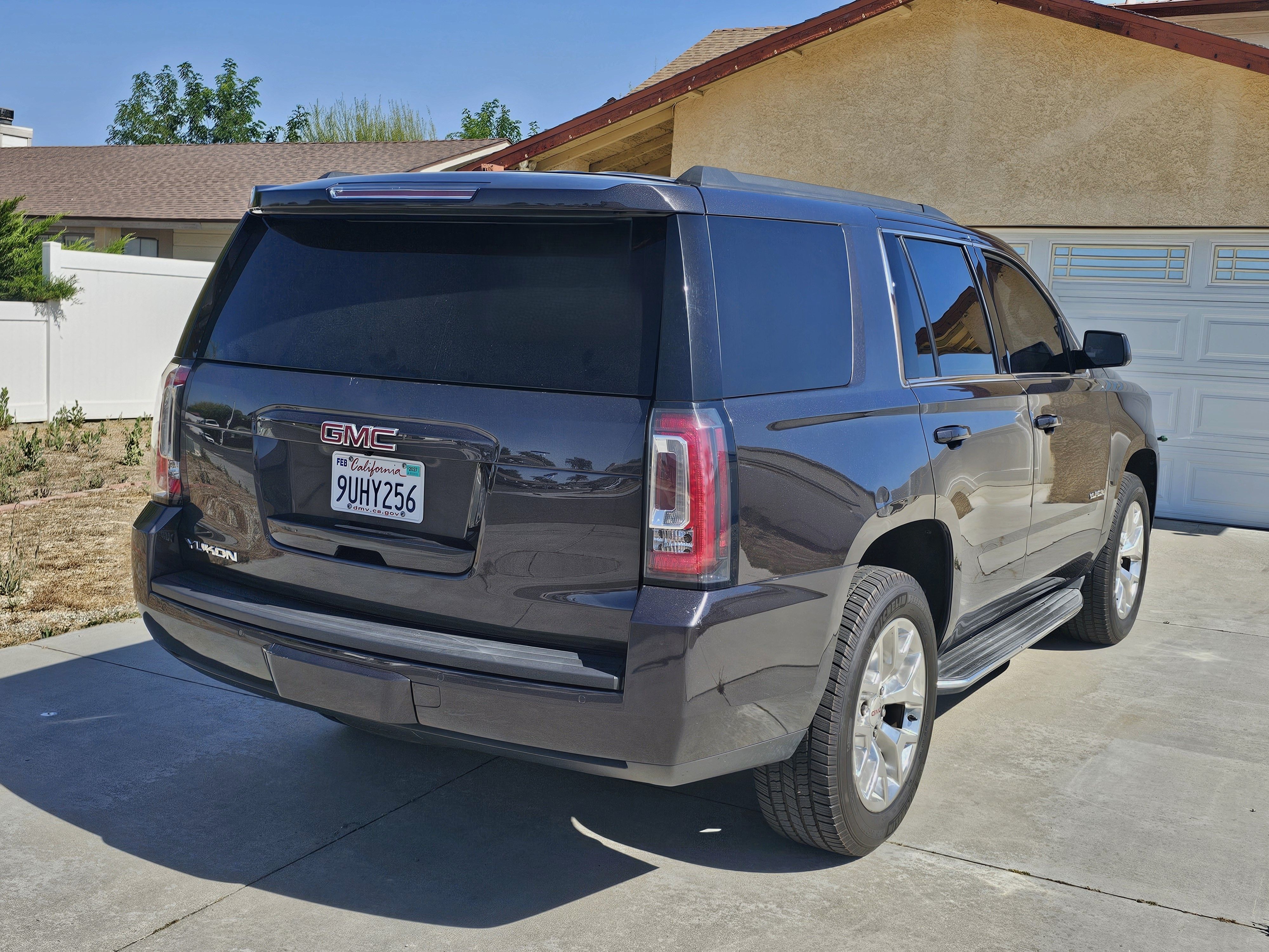 Used 2015 GMC Yukon SLE w/ Convenience Package RWD image 15