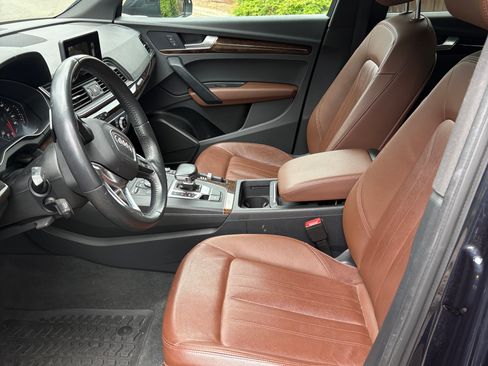 Used 2019 Audi Q5 2.0T Premium w/ Convenience Package AWD/4WD image 6