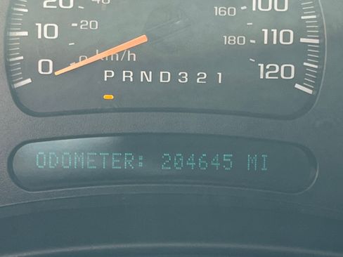 Used 2006 Chevrolet Silverado 2500 LT AWD/4WD image 20