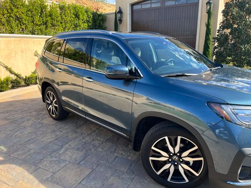 Used 2022 Honda Pilot Touring image 4