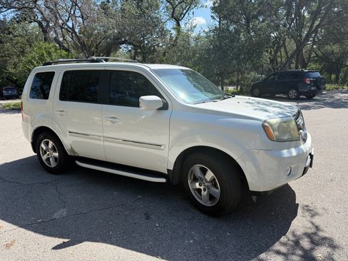 Used 2011 Honda Pilot Touring image 5