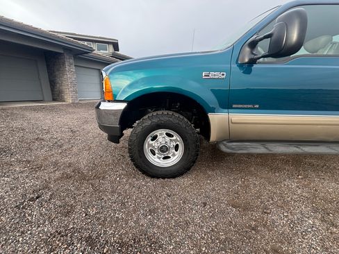 Used 2001 Ford F250 4x4 SuperCab Super Duty image 6