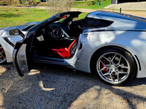 Used 2014 Chevrolet Corvette Stingray Coupe image 11