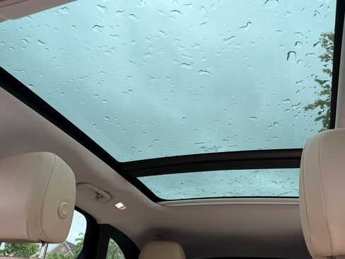 Used 2018 Jaguar F-PACE Premium AWD/4WD image 6