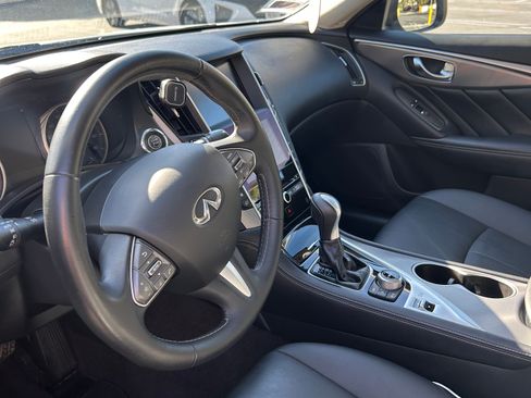 Used 2017 INFINITI Q50 2.0t image 14