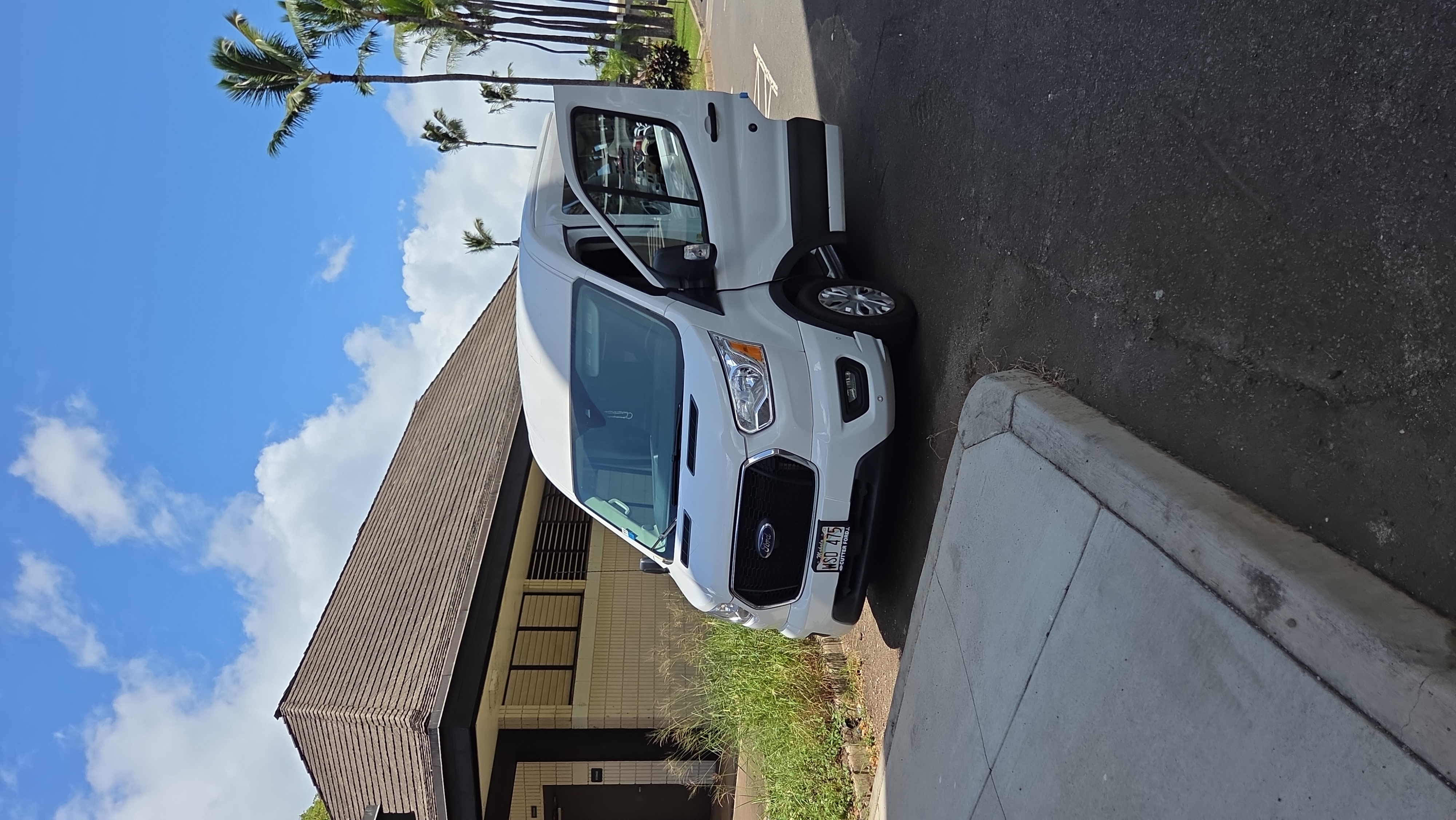 Used 2022 Ford Transit 350 XLT RWD image 2
