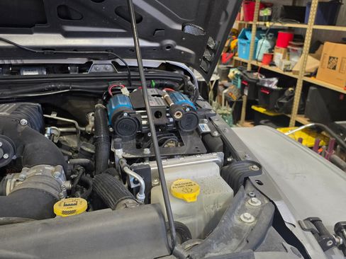 Used 2013 Jeep Wrangler Unlimited Rubicon w/ Connectivity Group image 6