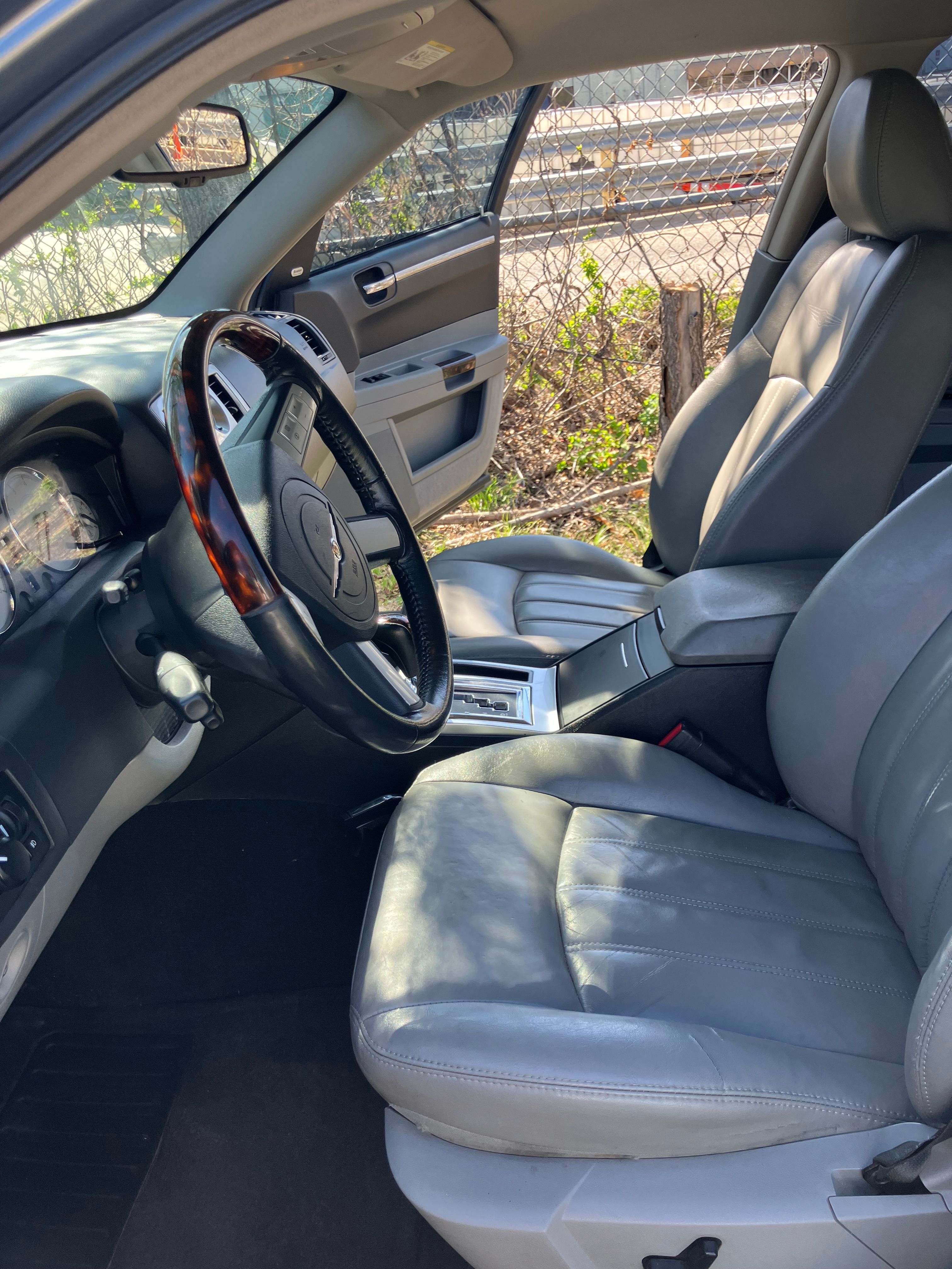 Used 2006 Chrysler 300 C RWD image 6