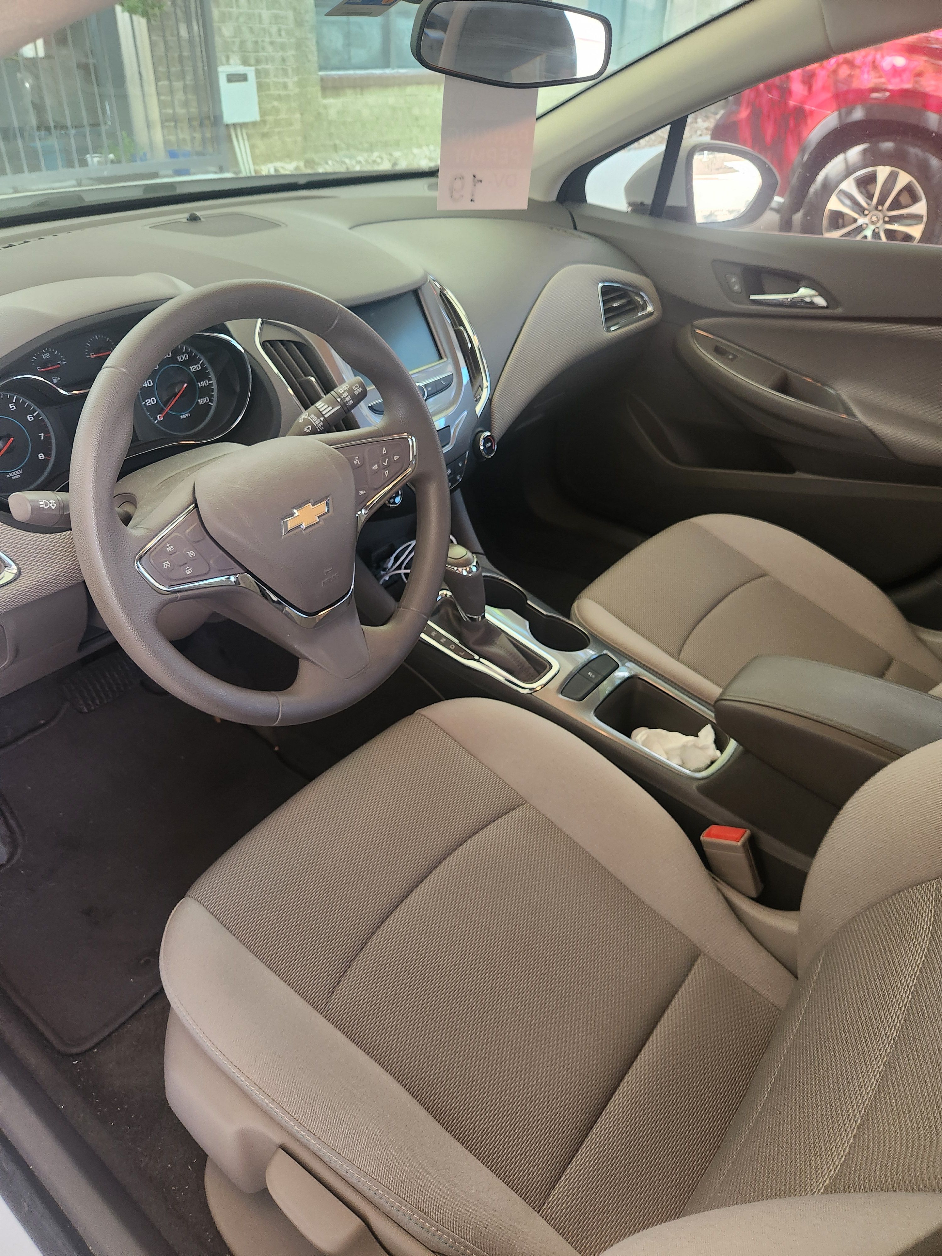 Used 2017 Chevrolet Cruze LT FWD image 18
