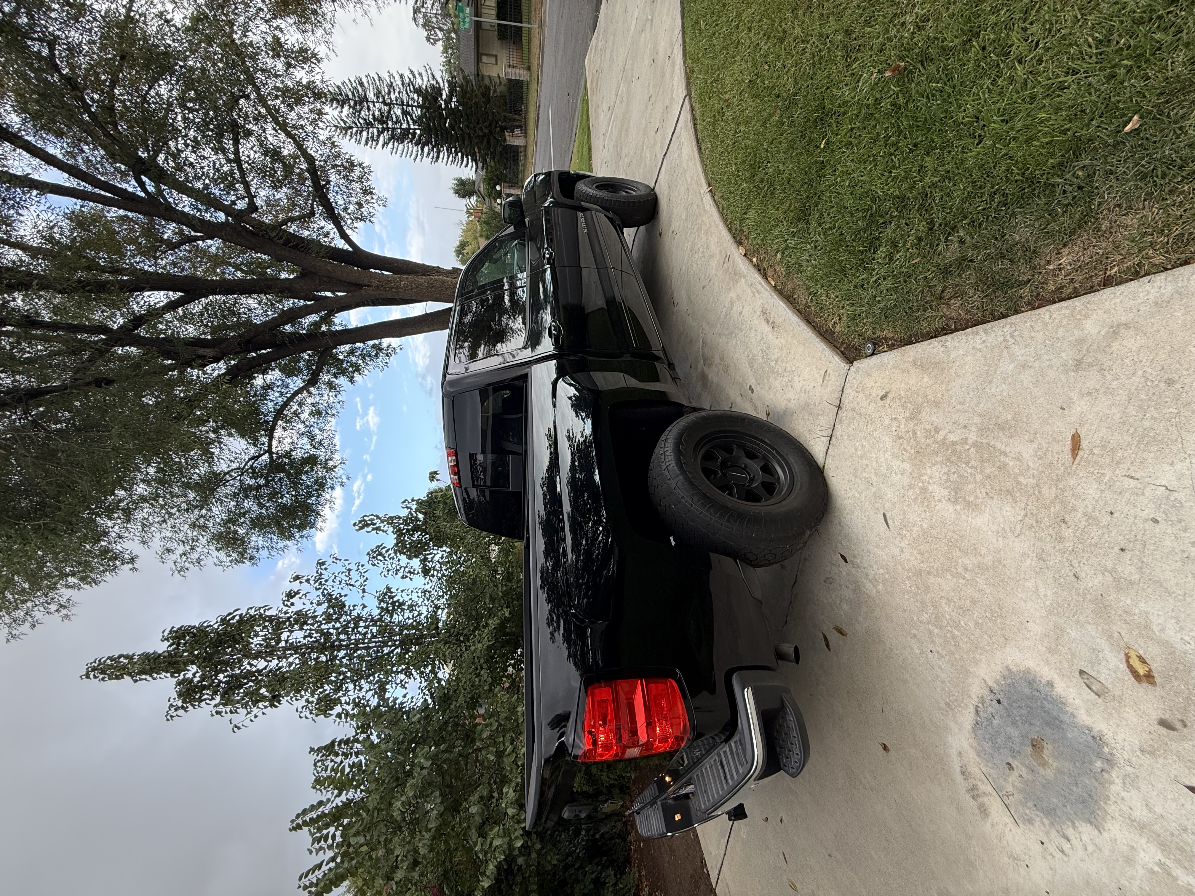 Used 2017 Chevrolet Silverado 1500 LT w/ All Star Edition RWD image 10