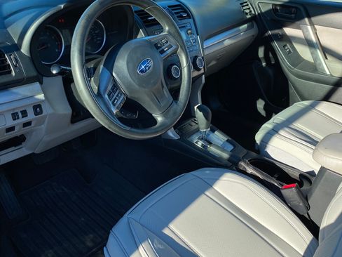 Used 2015 Subaru Forester 2.5i Premium w/ All-Weather Package image 10