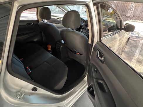 Used 2016 Nissan Sentra S image 11