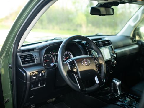 Used 2020 Toyota 4Runner TRD Pro AWD/4WD image 11
