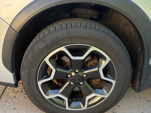 Used 2014 Subaru Crosstrek 2.0i Premium AWD/4WD image 20