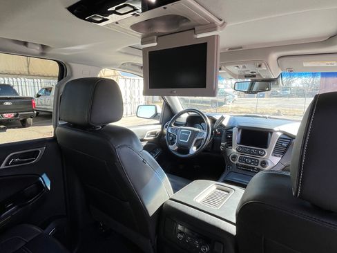 Used 2019 GMC Yukon Denali w/ Denali Ultimate Package image 9