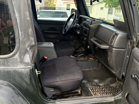 Used 2005 Jeep Wrangler X w/ Willys Edition Group image 6