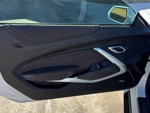 Used 2021 Chevrolet Camaro ZL1 image 12