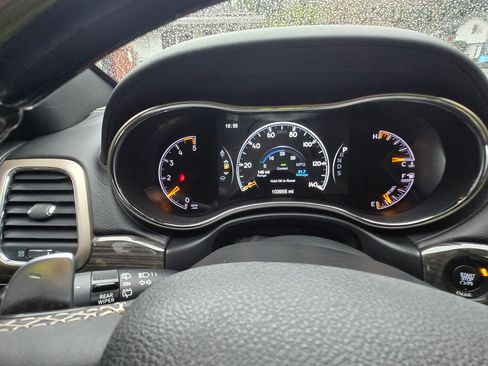 Used 2014 Jeep Grand Cherokee Overland w/ Advanced Technology Group image 11